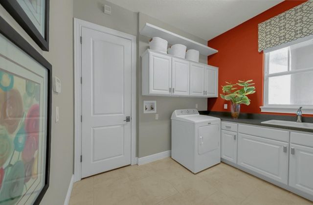 300 LAMBERTON LANE, Deland, FL 32724