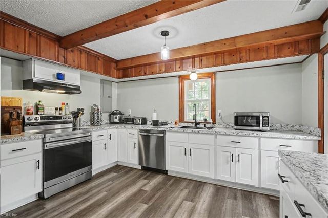 3597 Hickory Fork RD, Gloucester, VA 23061