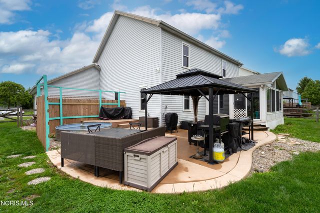 2083 Coe Court, Perrysburg, OH 43551