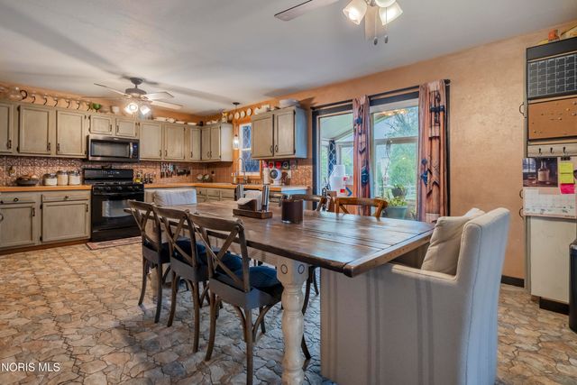 2083 Coe Court, Perrysburg, OH 43551