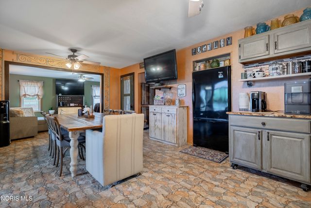 2083 Coe Court, Perrysburg, OH 43551