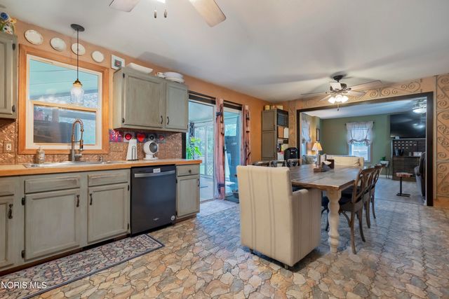 2083 Coe Court, Perrysburg, OH 43551