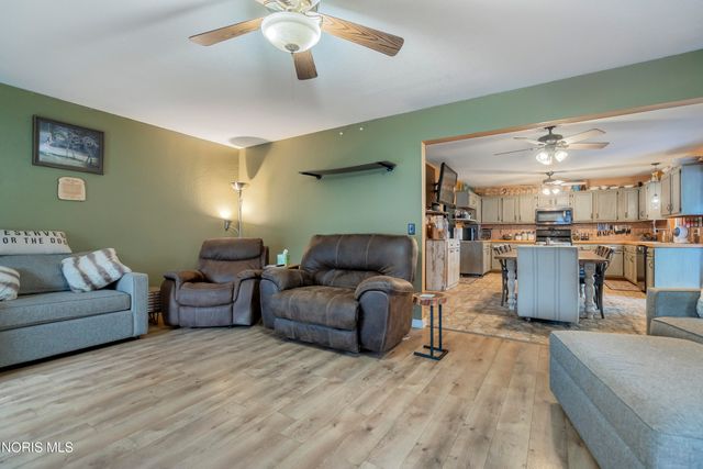 2083 Coe Court, Perrysburg, OH 43551
