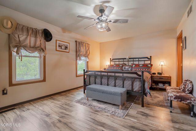 2083 Coe Court, Perrysburg, OH 43551