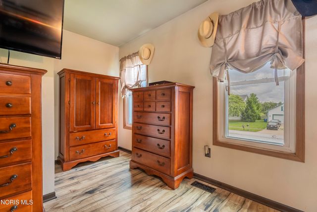 2083 Coe Court, Perrysburg, OH 43551