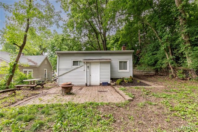 534 Tecumseh Street, St Charles, MO 63301