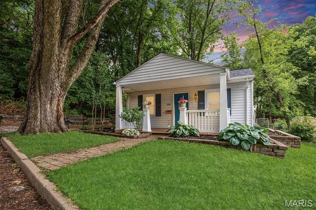 534 Tecumseh Street, St Charles, MO 63301