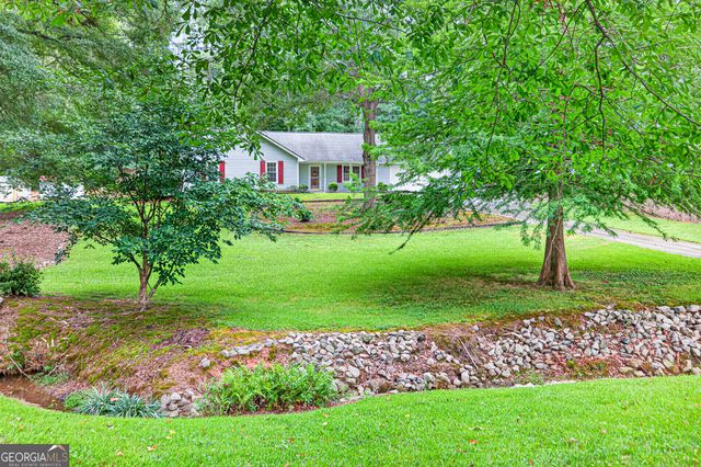 129 Springbrook Drive, Auburn, GA 30011