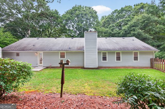 129 Springbrook Drive, Auburn, GA 30011