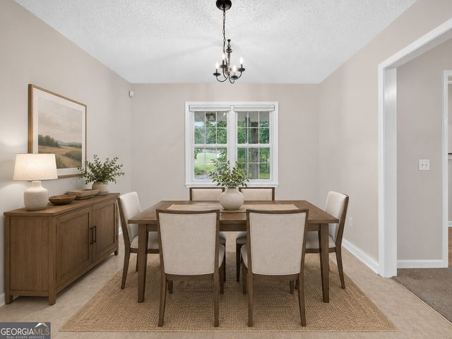 129 Springbrook Drive, Auburn, GA 30011