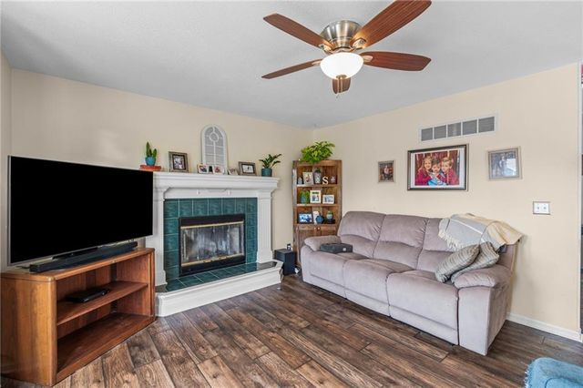 8514 NE 107th Terrace, Kansas City, MO 64157