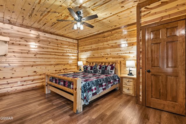 2864 Owens Rdg Way, Sevierville, TN 37876