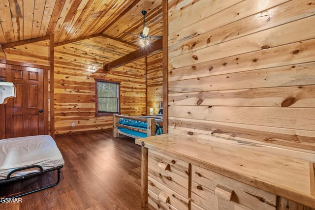 2864 Owens Rdg Way, Sevierville, TN 37876