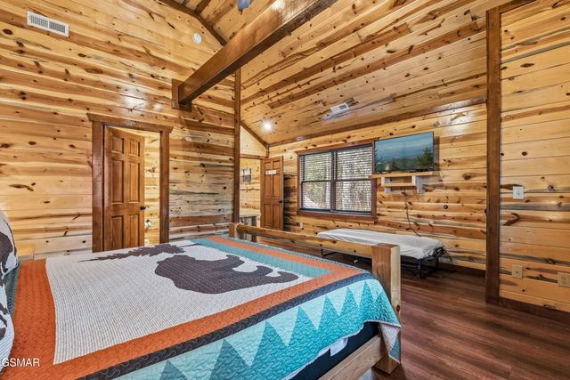 2864 Owens Rdg Way, Sevierville, TN 37876