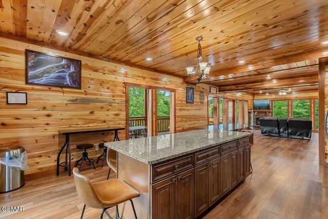 2864 Owens Rdg Way, Sevierville, TN 37876