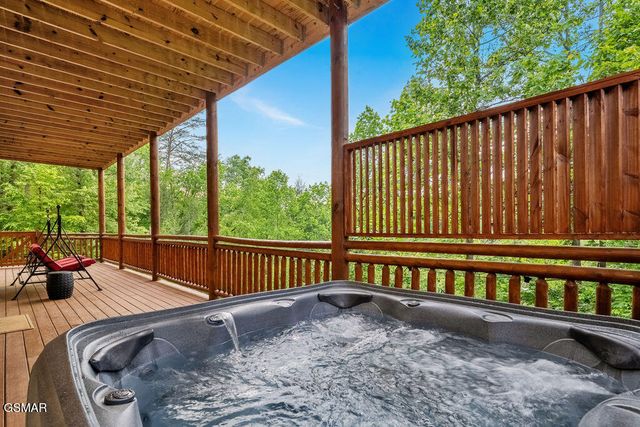 2864 Owens Rdg Way, Sevierville, TN 37876