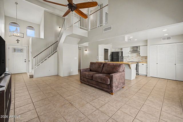 6708 W KINGS Avenue, Peoria, AZ 85382