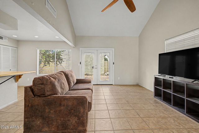 6708 W KINGS Avenue, Peoria, AZ 85382