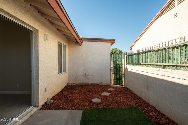 6454 E University Drive 8, Mesa, AZ 85205