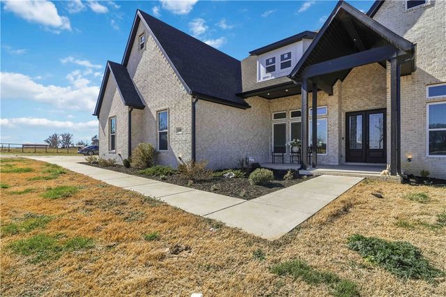 14303 Cozy Corners Road, Siloam Springs, AR 72761