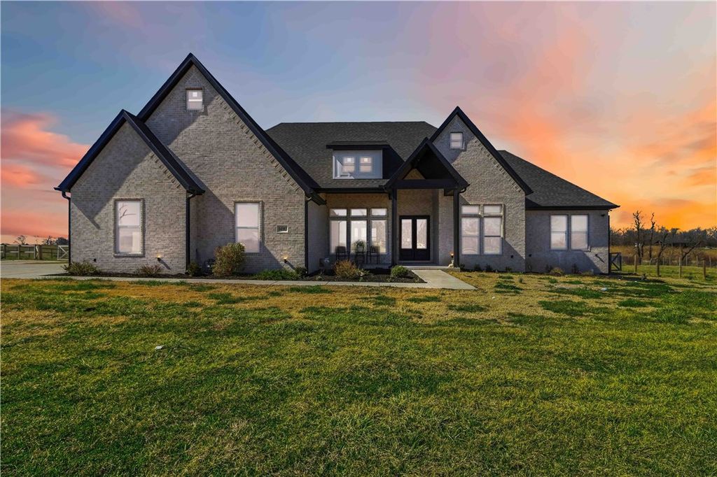 14303 Cozy Corners Road, Siloam Springs, AR 72761