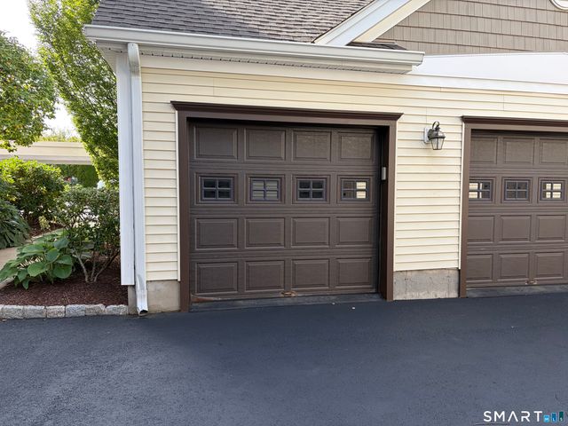 30 Schoolhouse Drive 302, West Hartford, CT 06110