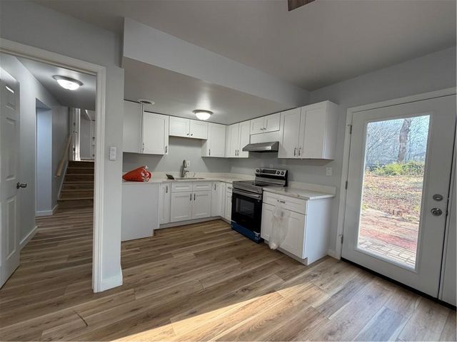 501 Little John Drive NW, Lilburn, GA 30047