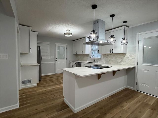 501 Little John Drive NW, Lilburn, GA 30047