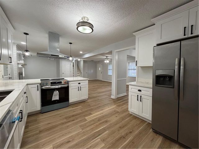 501 Little John Drive NW, Lilburn, GA 30047