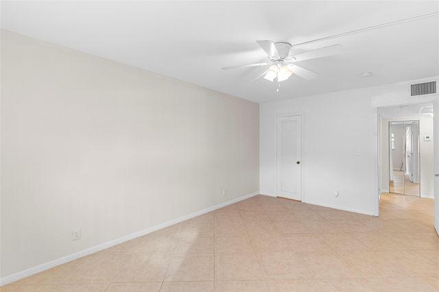 101 E Mcnab Road 112, Pompano Beach, FL 33060