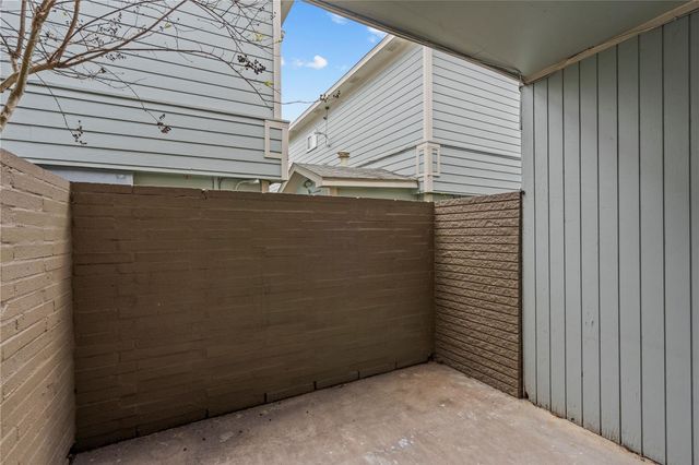 102 Strand Street 19, Galveston, TX 77550