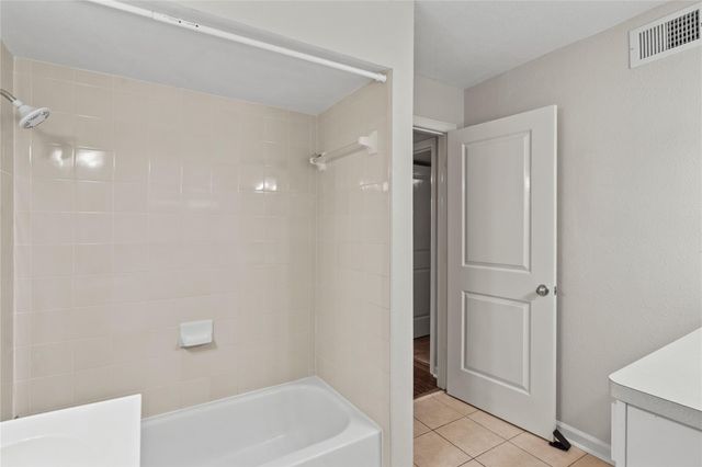 102 Strand Street 19, Galveston, TX 77550
