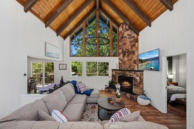 27809 North Bay, Lake Arrowhead, CA 92352