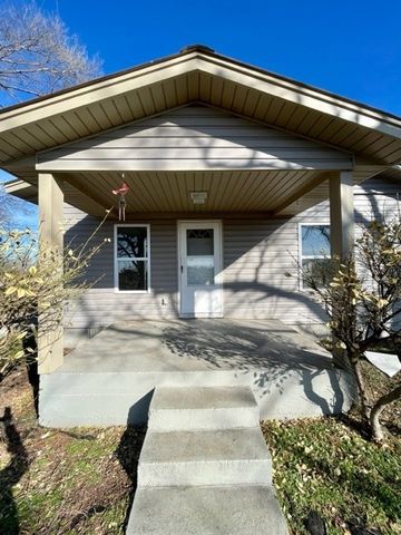 1514 W Graham Road, Bethel Heights, AR 72764