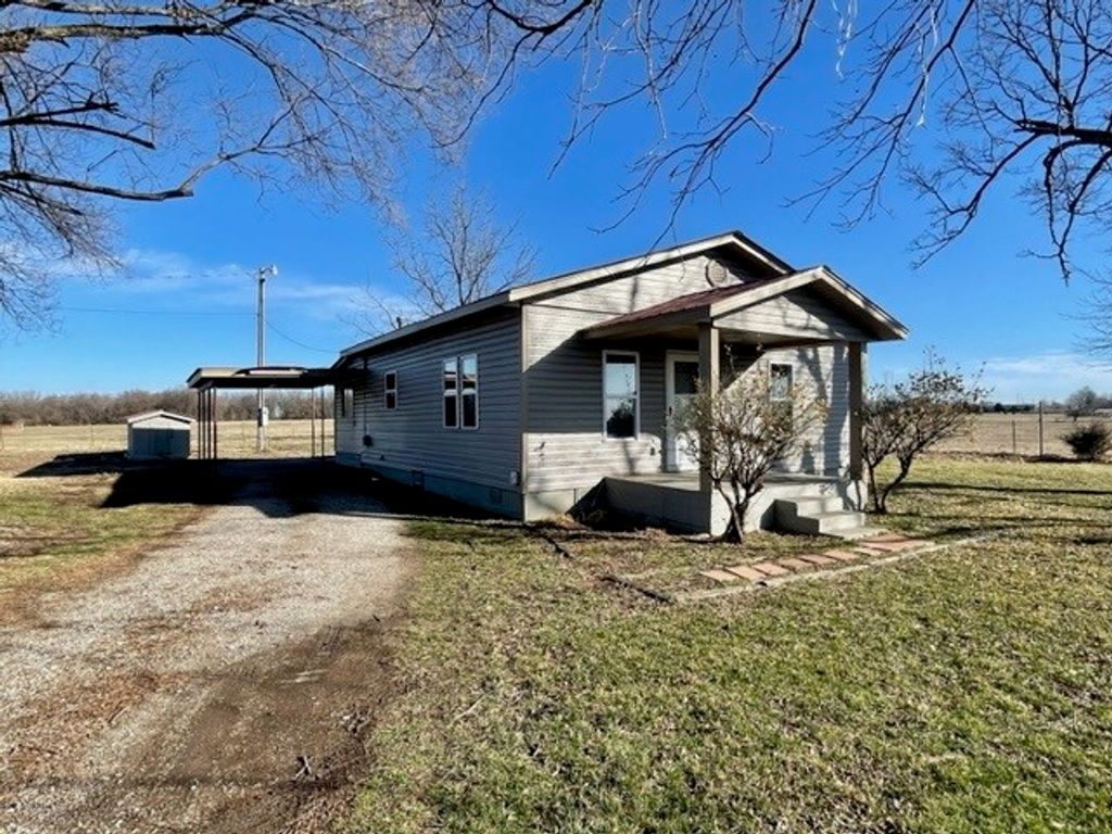 1514 W Graham Road, Bethel Heights, AR 72764