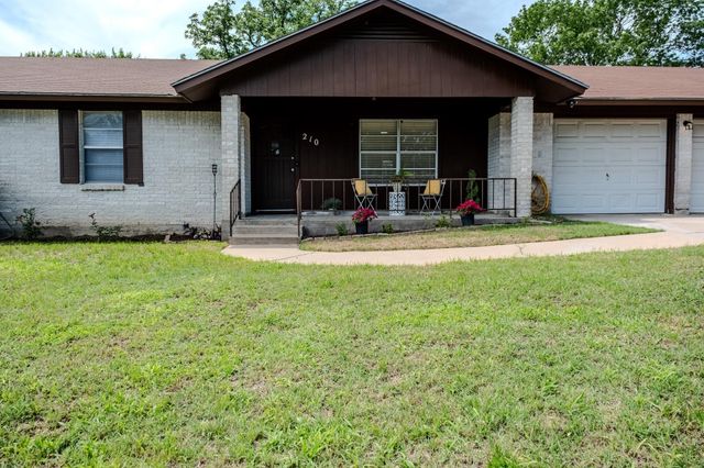 210 LOESCH DR, Elgin, TX 78621