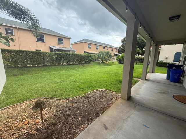 114 Owl Pointe Circle, Jupiter, FL 33458