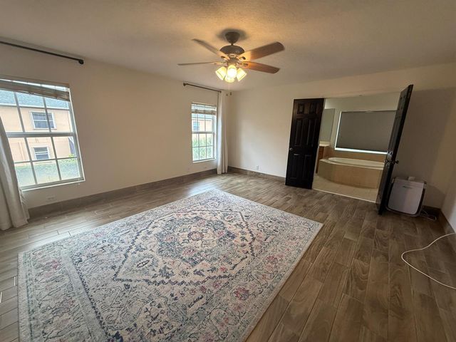 114 Owl Pointe Circle, Jupiter, FL 33458