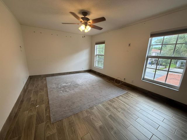 114 Owl Pointe Circle, Jupiter, FL 33458