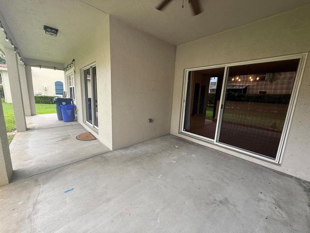 114 Owl Pointe Circle, Jupiter, FL 33458