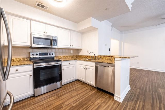 800 Peachtree NE Street 301, Atlanta, GA 30308