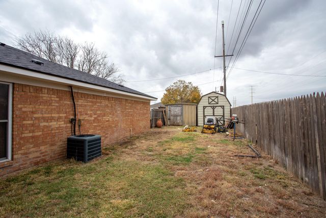 8015 KERR Place, Amarillo, TX 79121