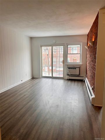 25-59 46th Street 2, Astoria, NY 11103