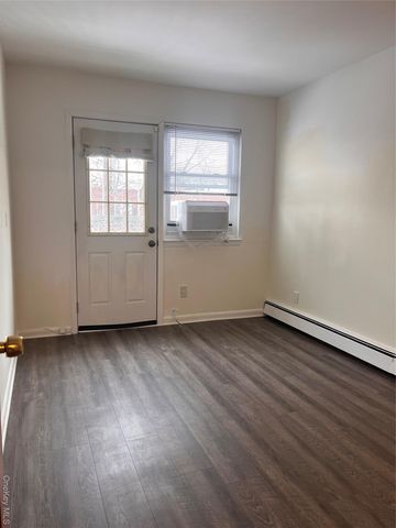 25-59 46th Street 2, Astoria, NY 11103