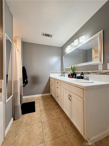 1896 Maryvale, Hemet, CA 92544