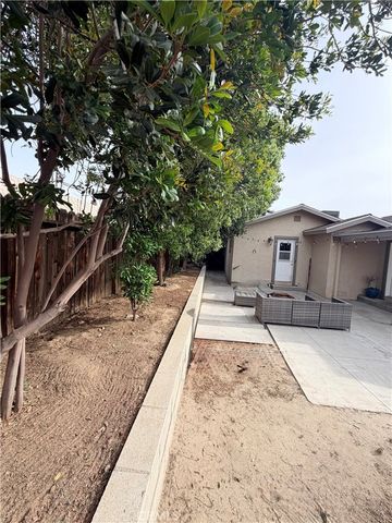 1896 Maryvale, Hemet, CA 92544