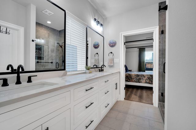 322 Woodside Trail, Waxahachie, TX 75165