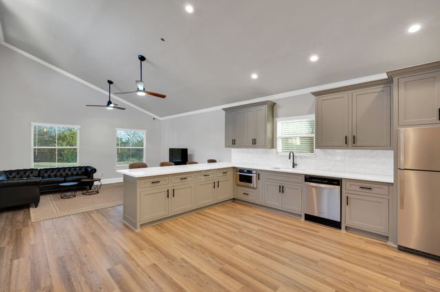 322 Woodside Trail, Waxahachie, TX 75165