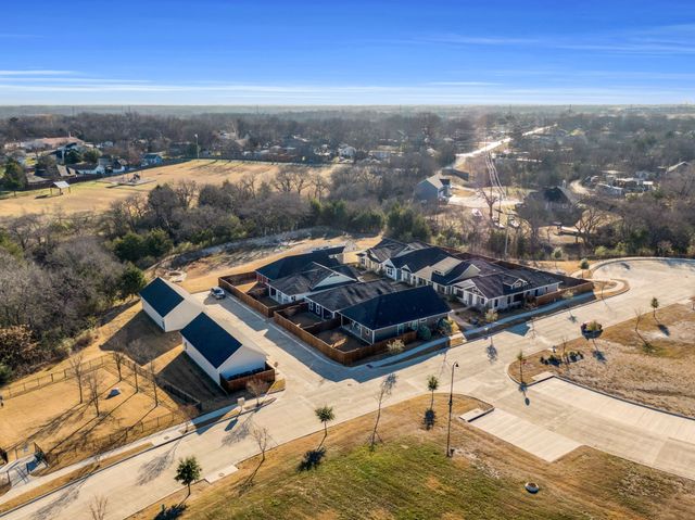 322 Woodside Trail, Waxahachie, TX 75165