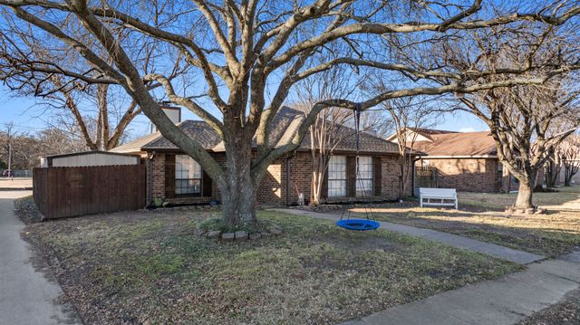 7808 Cornell Drive, Rowlett, TX 75088